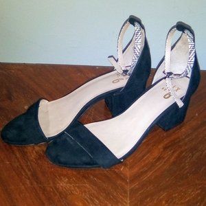 Black Blocked Suede Heels